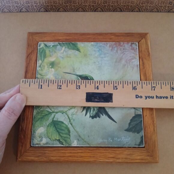 Larry K Martin Signed ceramic tile 7x7 hummingbird Hotplate Trivet Wood Frame - Picture 9 of 12